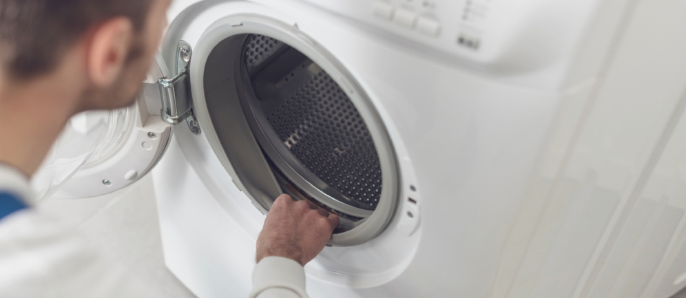Lavatrice: come pulire e igienizzare vaschetta e cestello eliminando i  residui